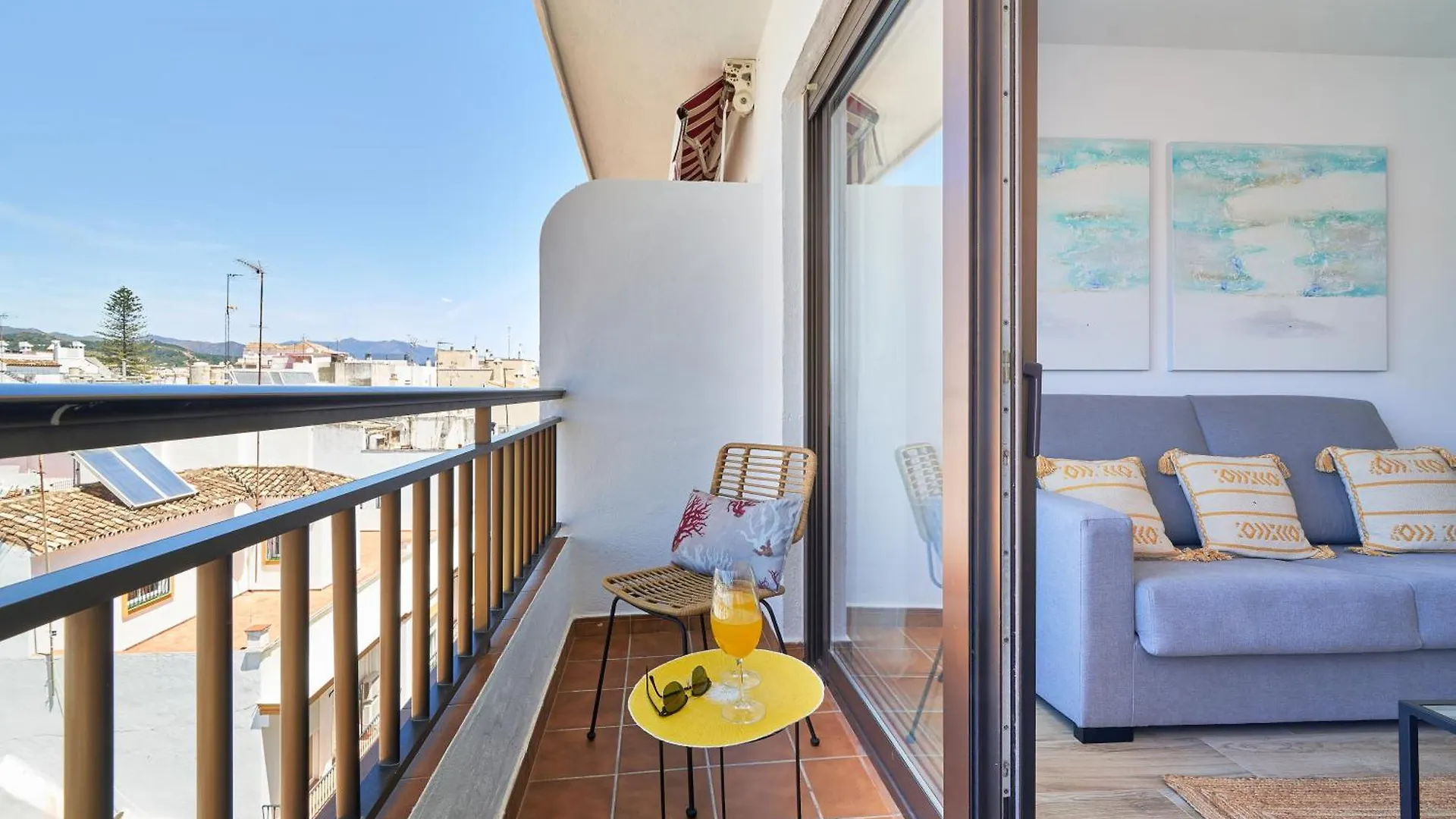 Luminoso Apartamento En Primera Linea De Playa En 埃斯特波纳 0*,