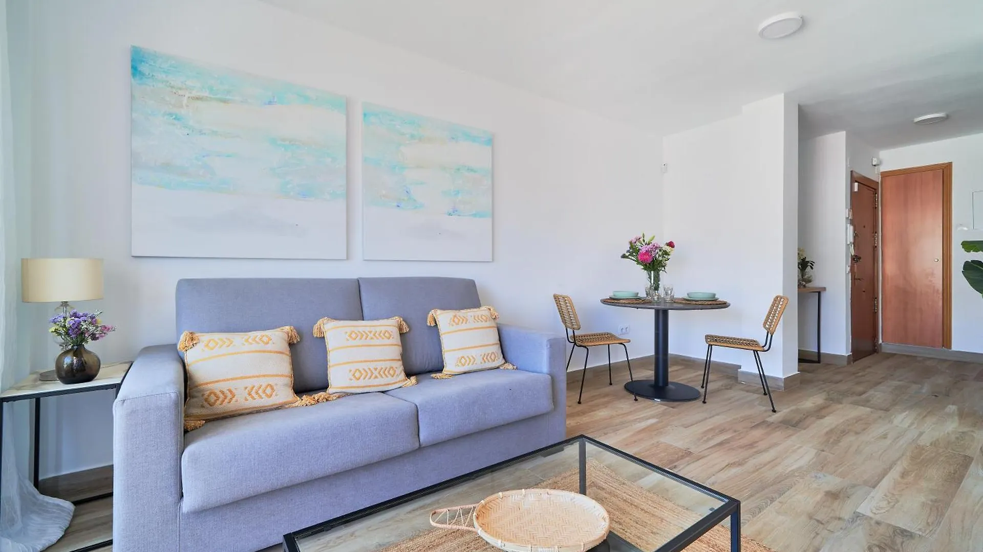شقة Luminoso Apartamento En Primera Linea De Playa En إِستيبونا