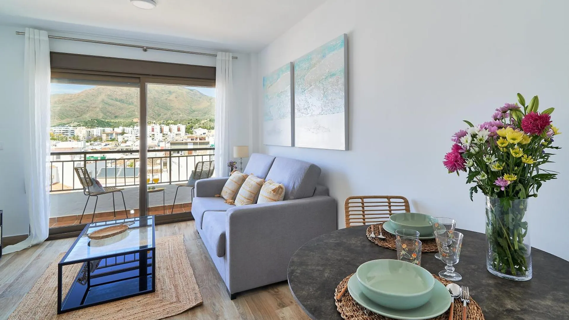 Luminoso Apartamento En Primera Linea De Playa En إِستيبونا شقة